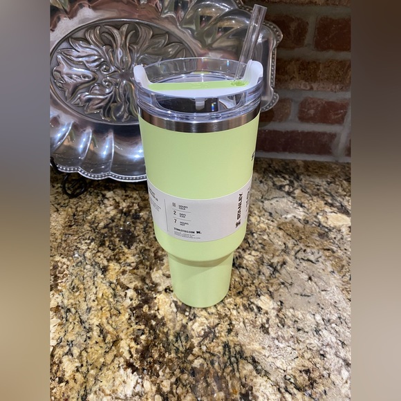 Stanley 40 oz. Quencher H2.0 Flowstate Tumbler Citron Colorblock Limited Edition - Picture 5 of 8